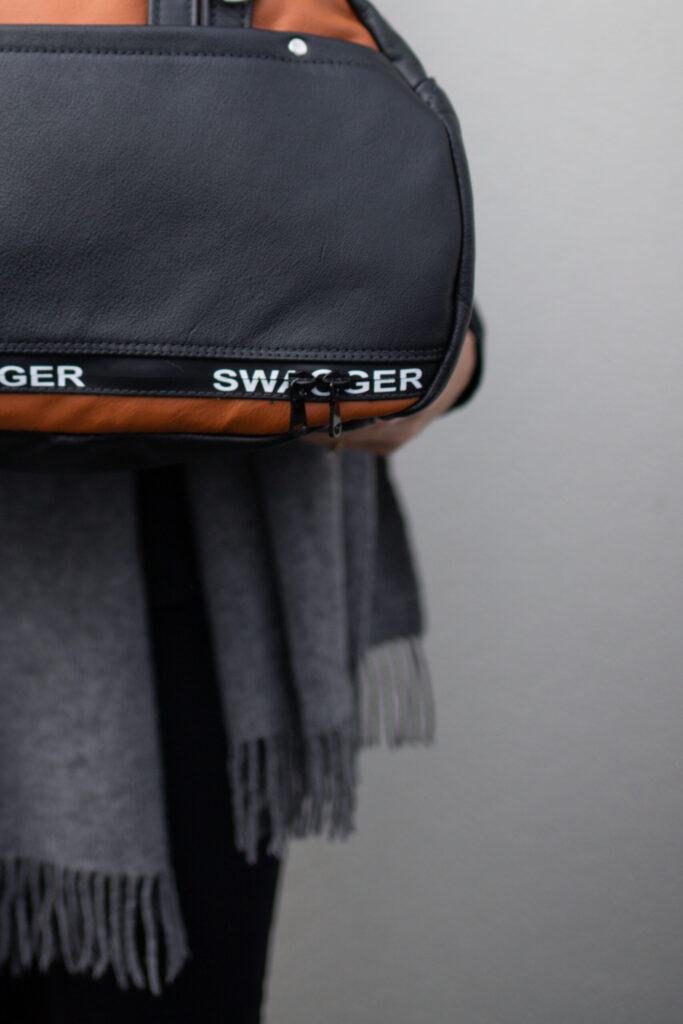 The corner of the Travel Bag from Swagger leather.